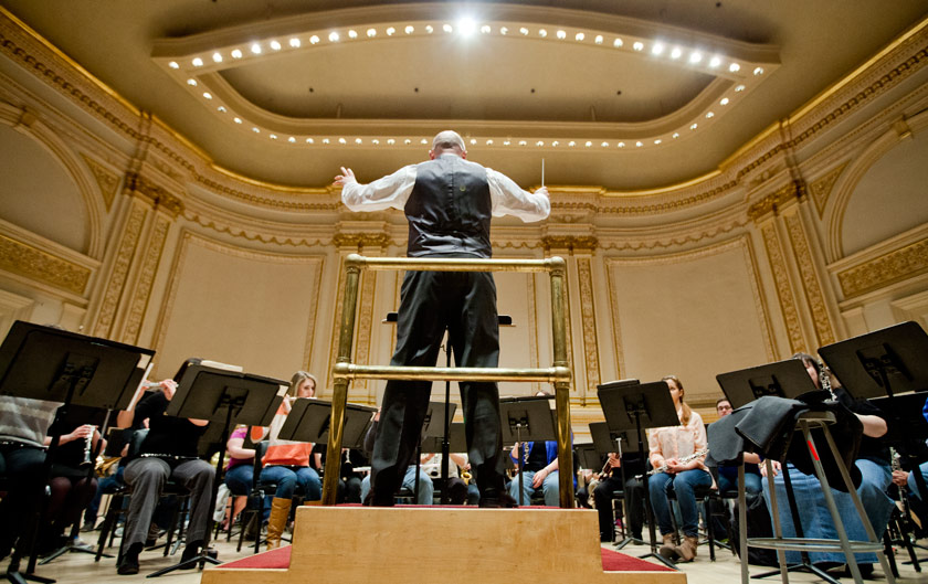 The Disjunct Melodies of Memory and War